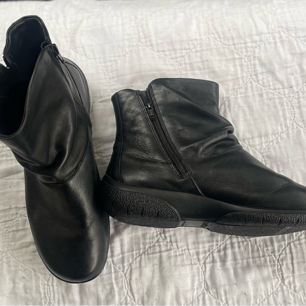 Black Hotter Whisper Size 10 Ankle Boots